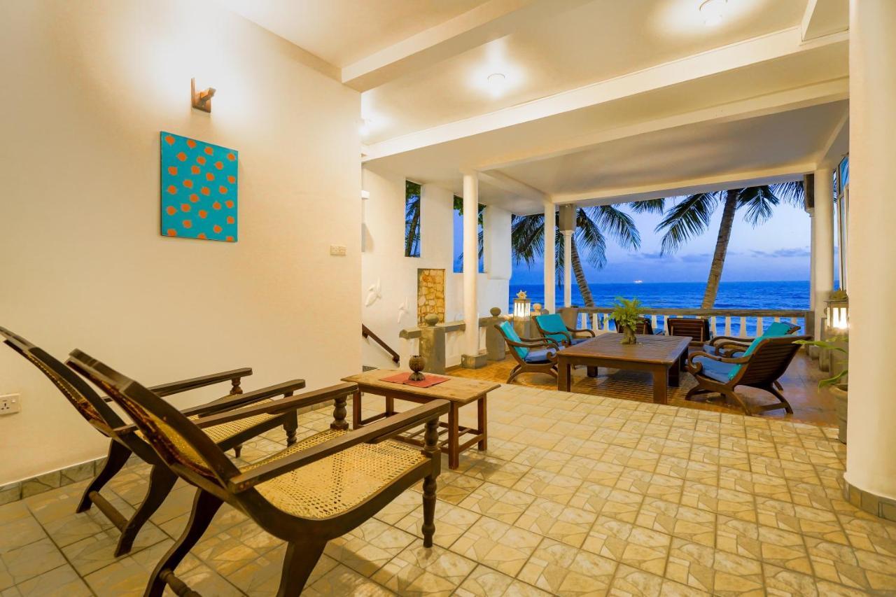 Blue Sky Beach Resort Unawatuna Bagian luar foto