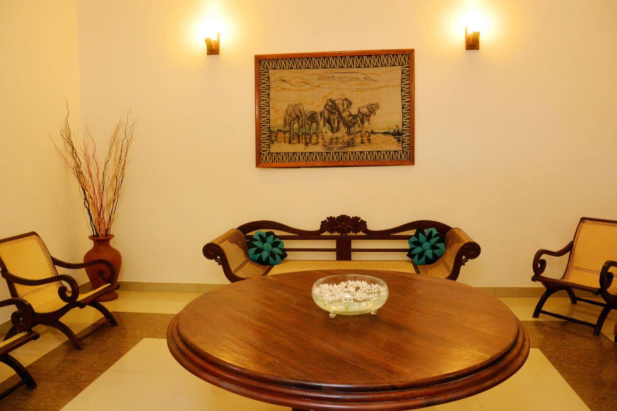 Blue Sky Beach Resort Unawatuna Bagian luar foto